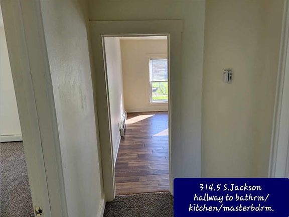 4th image of 314 1/2 S Jackson St