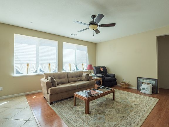 5th image of 6088 Silver Oak Cir