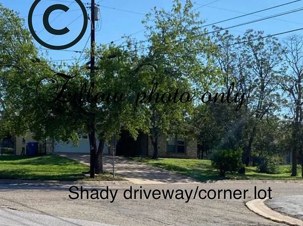 407 3rd St, Marble Falls, TX 78654