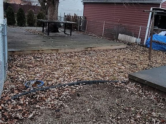 2nd image of 12745 Superior St