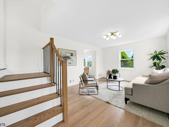 3rd image of 2397 Seymour Ave