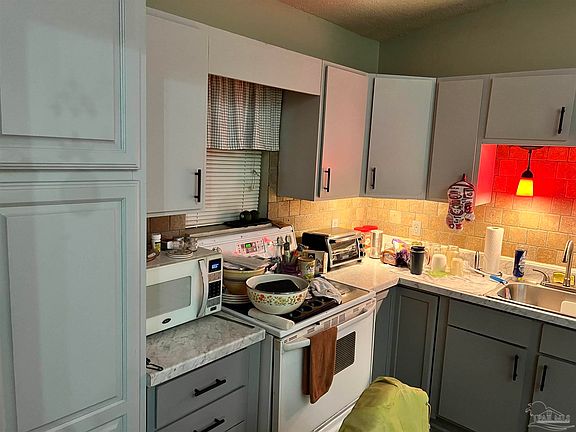 2nd image of 4801A Sierra Dr