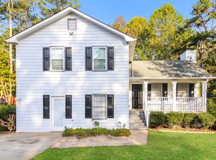 390 Springlake Dr, Lawrenceville, GA
