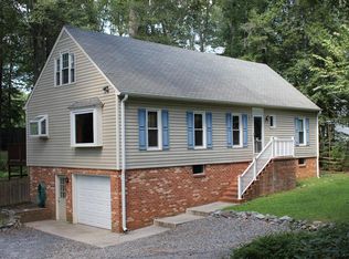 9366 Ashking Dr, Mechanicsville, VA 23116