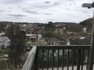 406 Old Hill Rd, Jeannette, PA 15644