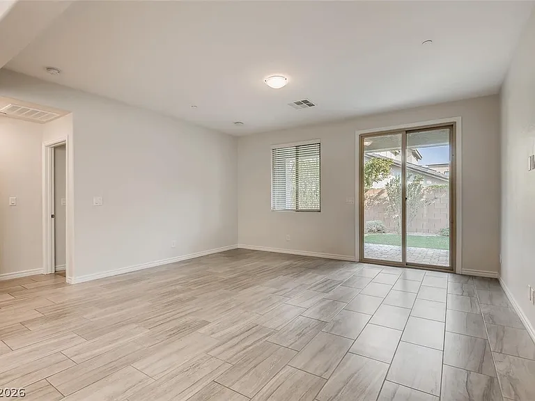 3188 Fern Nook Ave — Photo 5