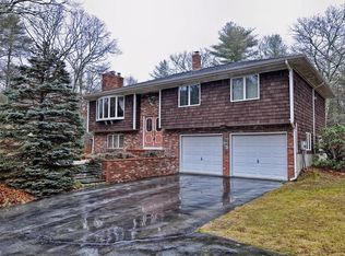 215 N Quarry St, Dartmouth, MA 02747