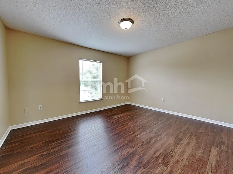 1051 Brenton Leaf Dr — Photo 15