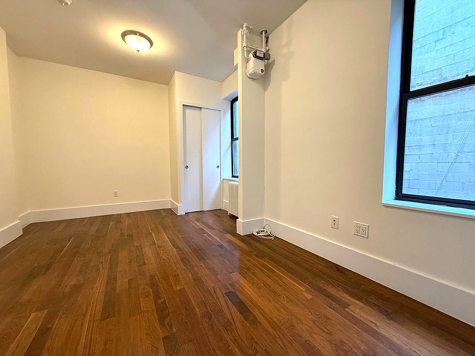 2nd image of 455 Hudson St APT 7