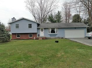 830 Hillgail Cir SW, Pataskala, OH 43062