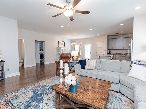 3rd image of 257 Bexley Way