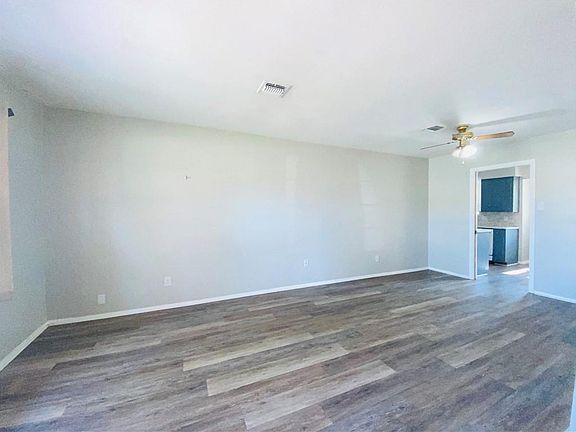 4th image of 2994 Lovers Ln