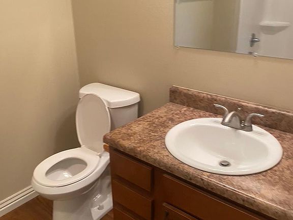 5th image of 123 E Carlton St APT B