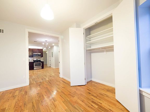 5th image of 1251 Jefferson Ave #1A