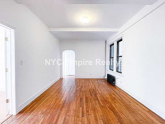 1st image of 325 W 77th St APT 4B