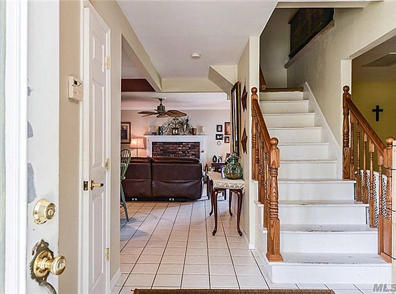 2nd image of 128 Richmond Ave