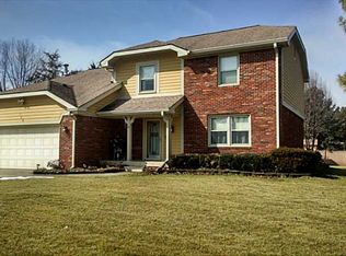 726 Black Bird Ln, Greenwood, IN 46142