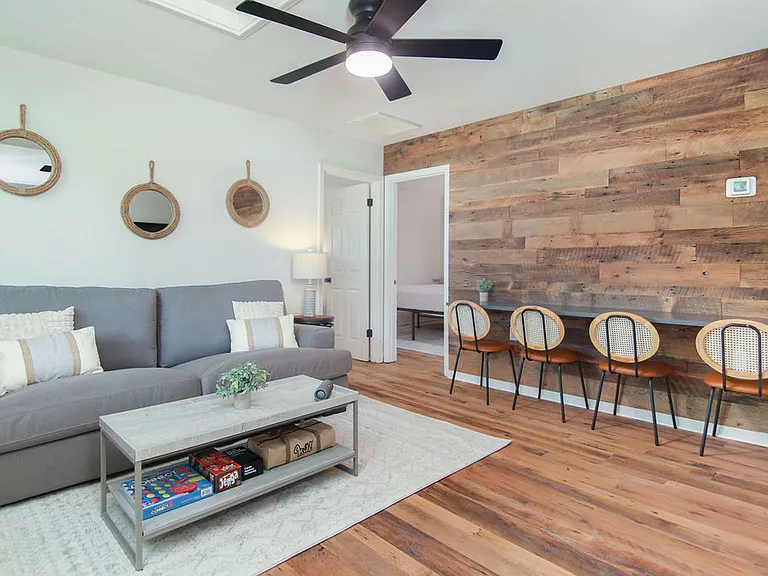 4208 S Rhett Ave #E — Photo 2