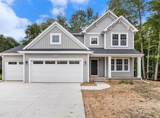 784 Petoskey Stone Dr, Byron Center, MI 49315