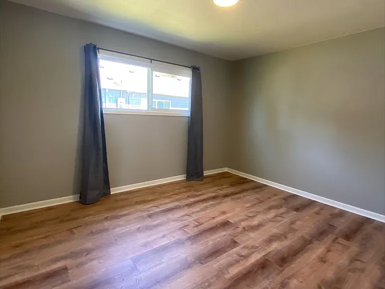 214-285 Cypress 254 256 Colorado — Photo 7