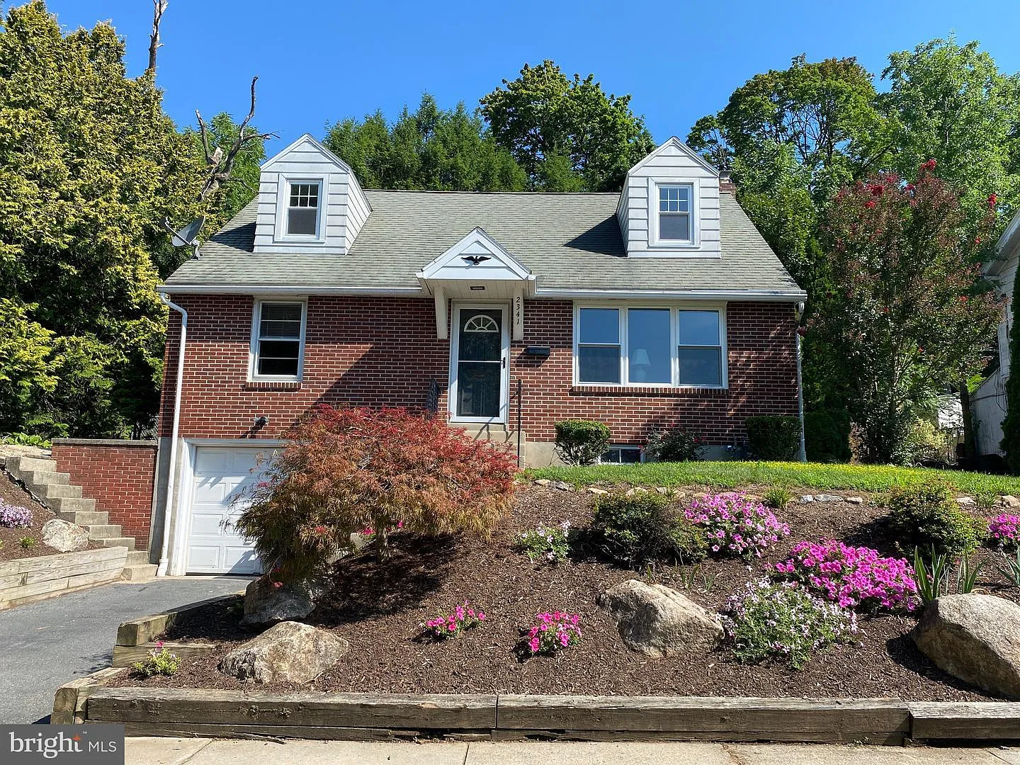 3 bed, 1326 sqft, $2,500 — Photo 1