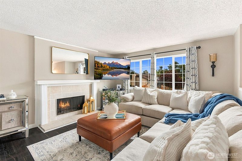 5th image of 6721 20th Street NE