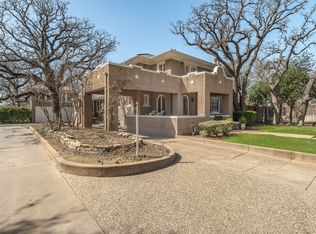 826 Elm St, Graham, TX 76450