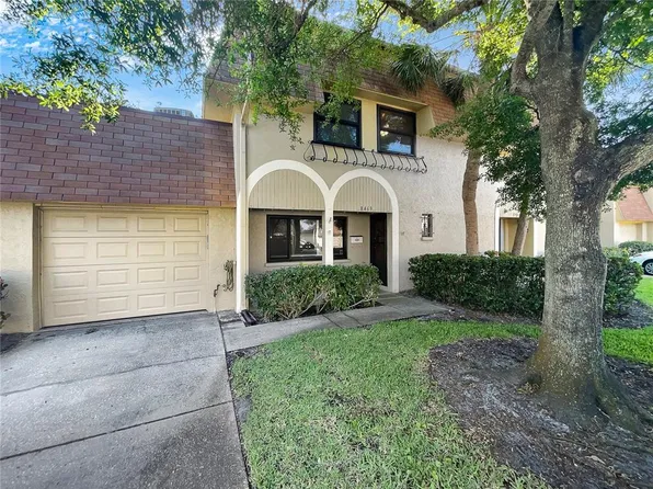 8469 17th St N #16D, Saint Petersburg, FL 33702