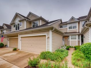 226 Woodstone Cir, Buffalo Grove, IL