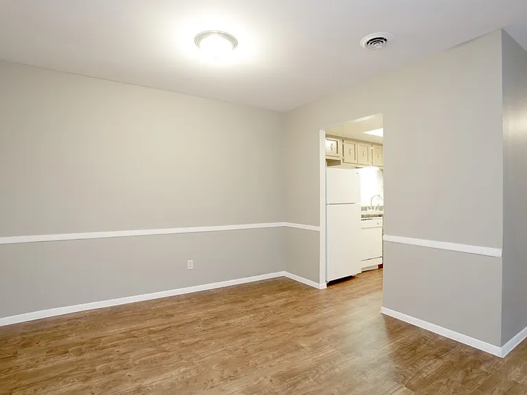 2BR, 1.5BA - Dining Area
