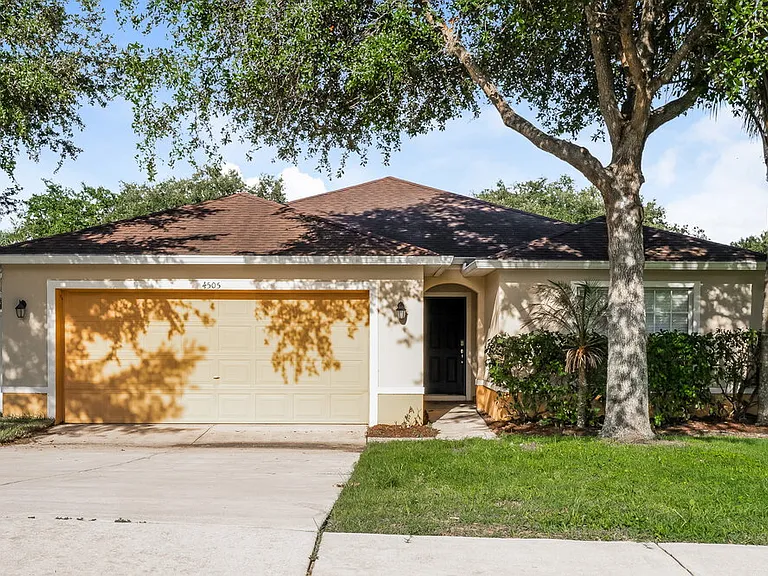 4505 Barbados Loop — Photo 1