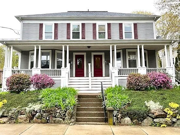 2 bed, 1.0 bath, 800 sqft, $2,600 — Photo 1