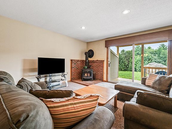5th image of 56 Northbrook Circle #C18