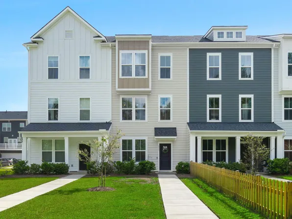 357 Herty Park Dr, Moncks Corner, SC 29461