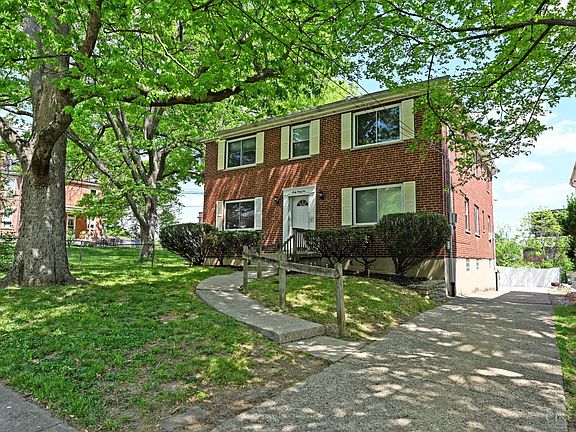 2nd image of 6046 Budmar Ave