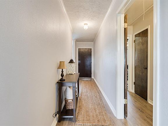 5th image of 4514 Iroquois Dr