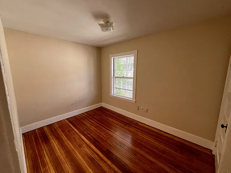 31 Barry St #2 — Photo 17