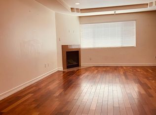 2410 N Naomi St #113, Burbank, CA 91501