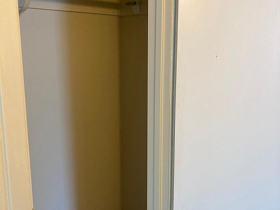 2nd image of 1919 20th St APT 4