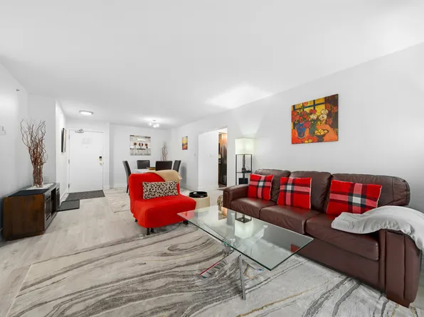 1060 Alberni St #1403, Vancouver, BC V6E 4K2