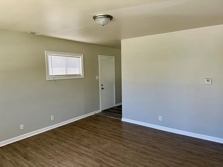 4834 Karen Dr — Photo 2