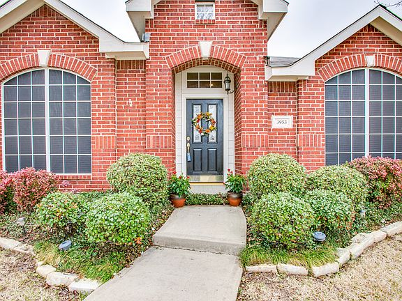 3rd image of 3953 Willow Bend Dr