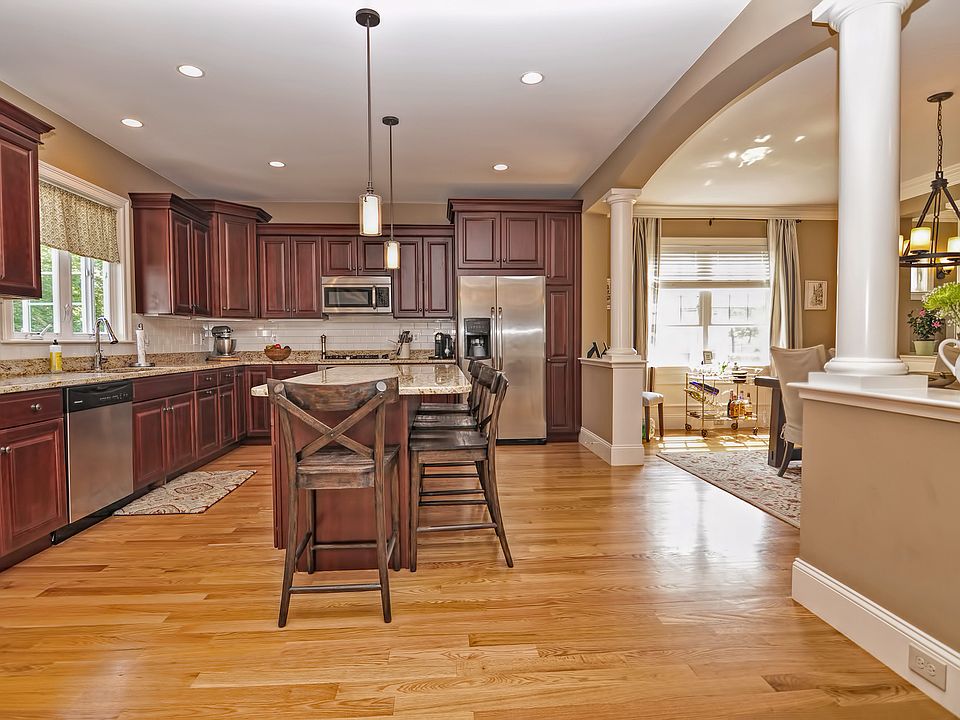 1st image of 359 Nahatan St