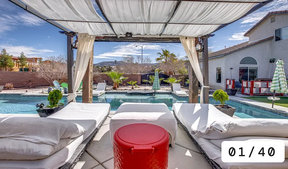 1672 Flores Ln