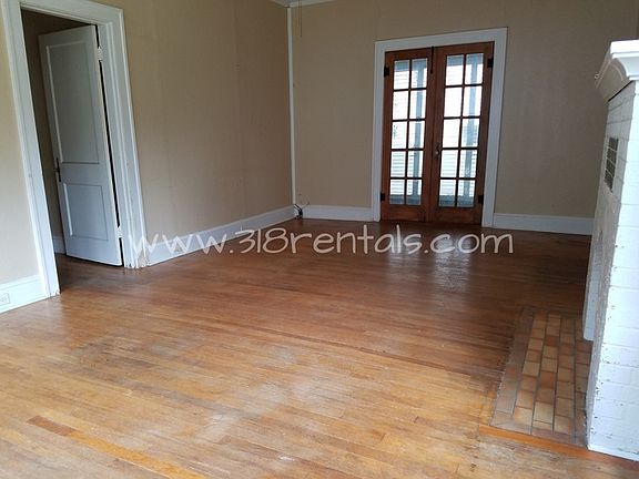 3rd image of 114 College St