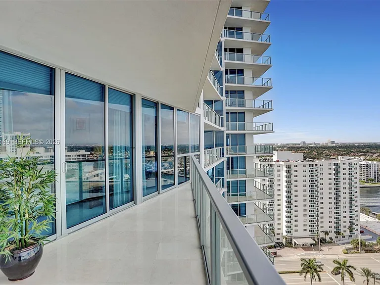 3101 S Ocean Dr #2005 — Photo 27