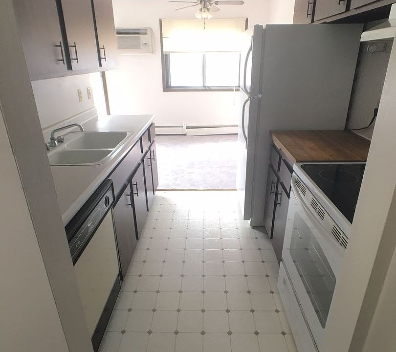 1st image of 3620 E 42nd St APT 301