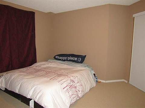 5th image of 12 Doucette Pl