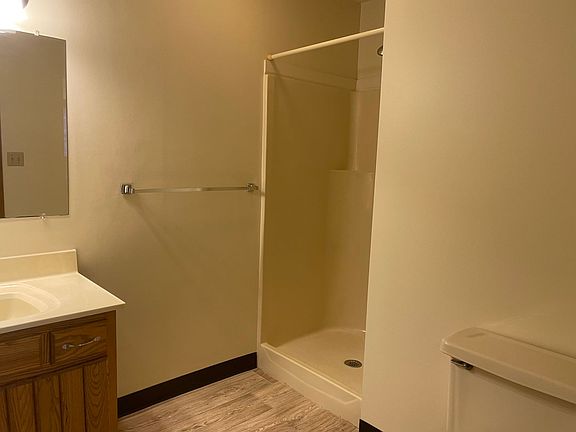 5th image of 305-317 Thomas Ave #309-M