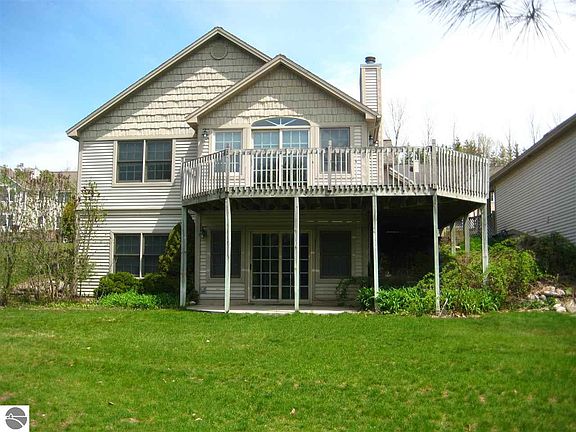 2nd image of 2991 E Crown Dr